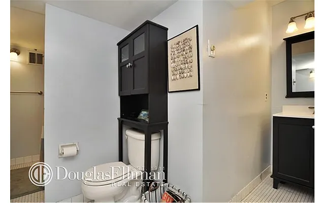 Sold by Douglas Elliman | media 6