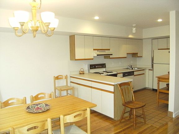 Dining Room & Kitchen