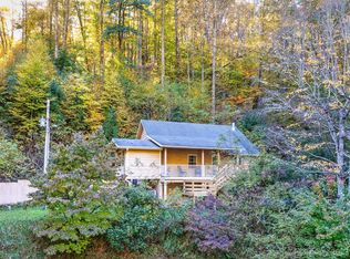 197 Fox Creek Rd, Mars Hill, NC 28754