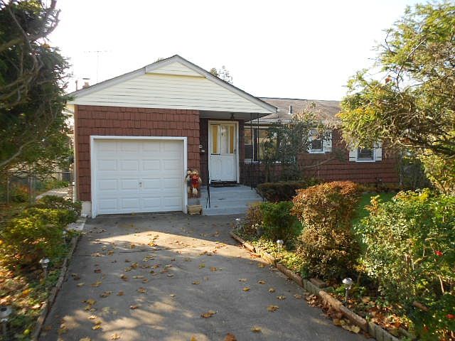 1st image of 66 Midlawn Dr