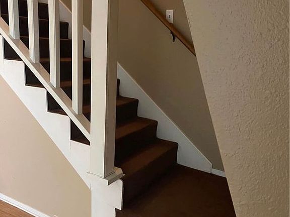 5th image of 520 North St #3