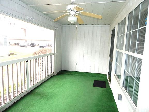 2nd image of 2385 NE 68th St #93