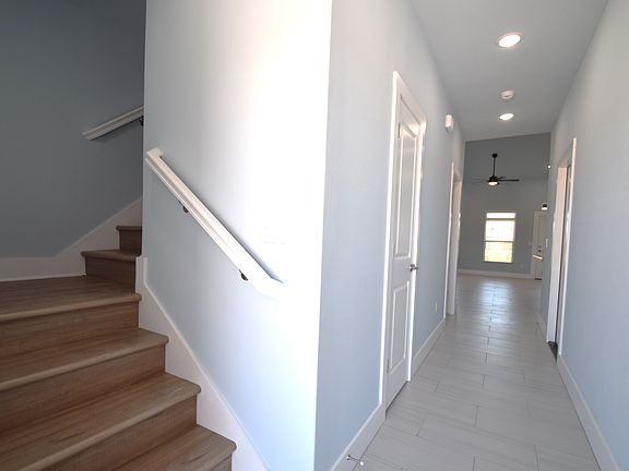 2nd image of 540 Amethyst Rd