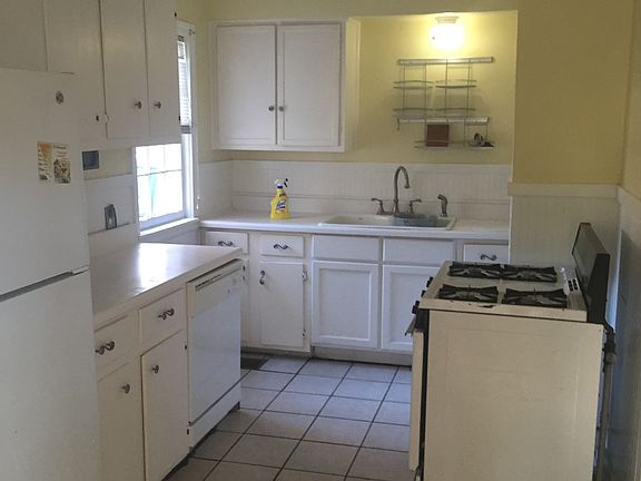 2nd image of 5491 Park Ave
