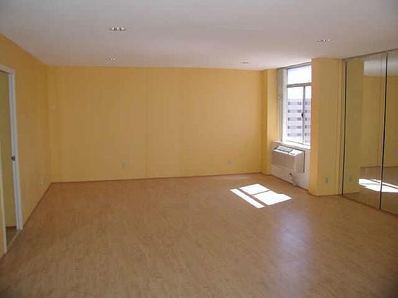3rd image of 7510 Hornwood Dr APT 1105