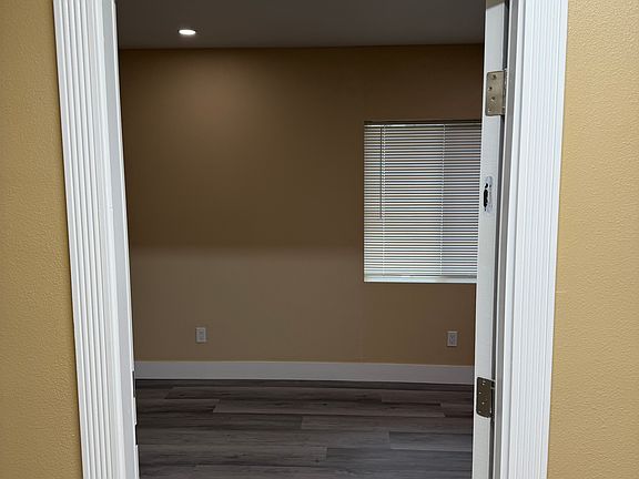 5th image of 10702 Alicante Way Suite 2