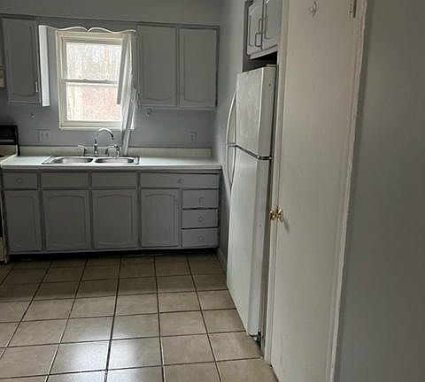 4th image of 3976 S Schenley Ave #4