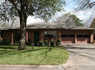 201 Hummingbird Ct, Pasadena, TX 77502