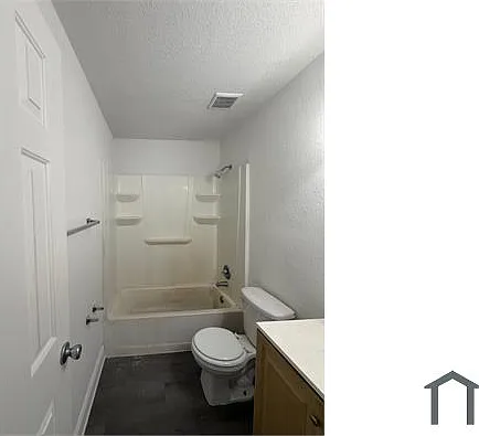 612 George W Engram Blvd #3 — Photo 3
