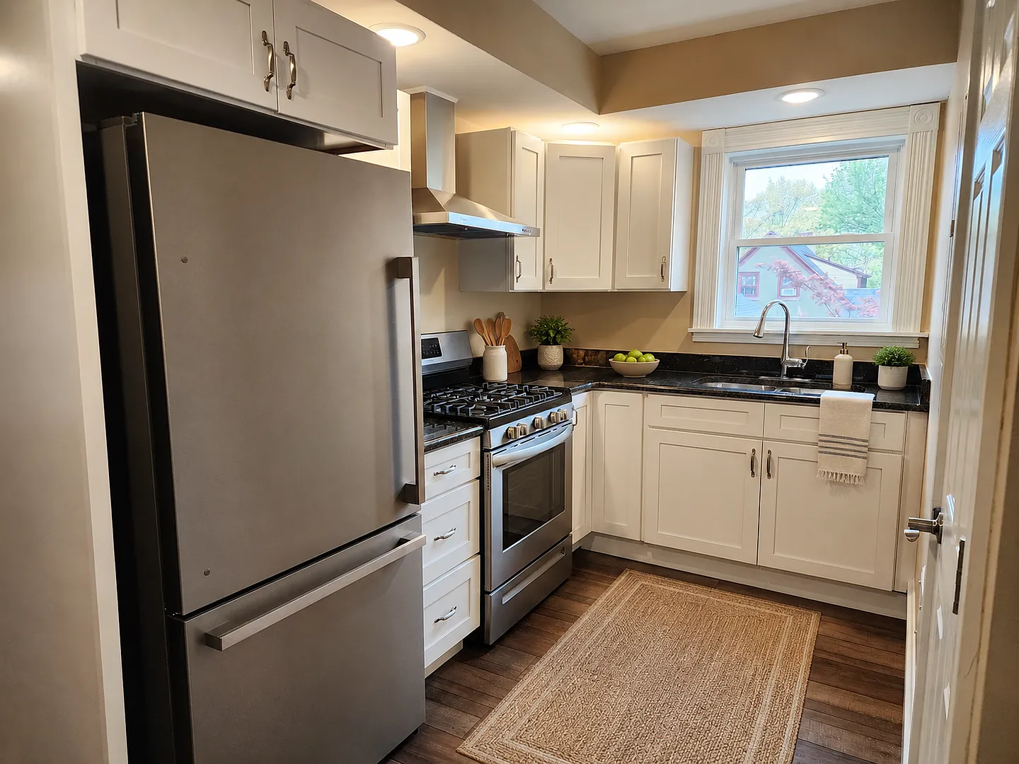 1113 E. King St. — Photo 2