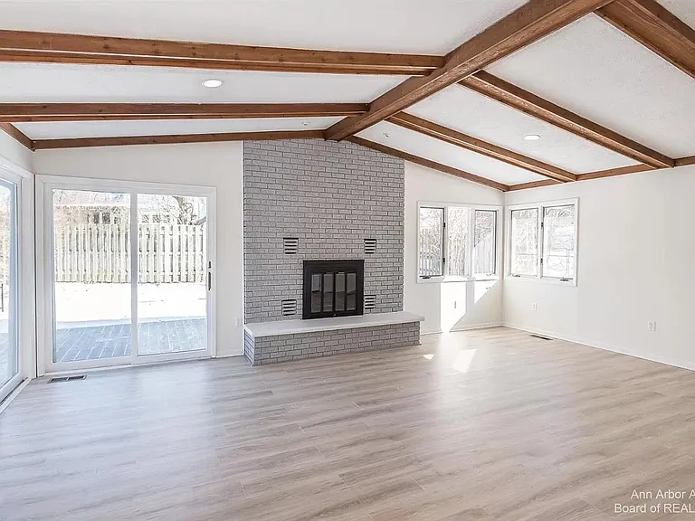 2 Gallway Ct — Photo 6