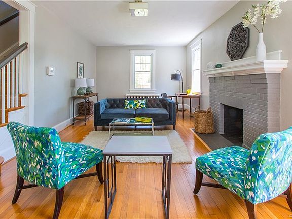 2nd image of 3405 Montrose Ave