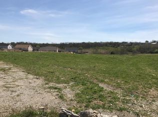 1105 Alexandria Dr, Lawrenceburg, KY 40342