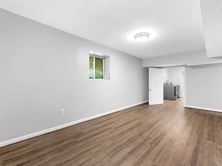 1161 Kettle Pond Ln — Photo 38