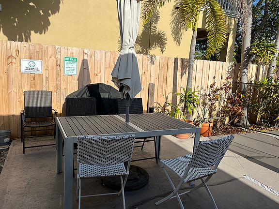 BBQ and smoking area