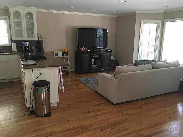 14041 Saratoga Ave — Photo 5