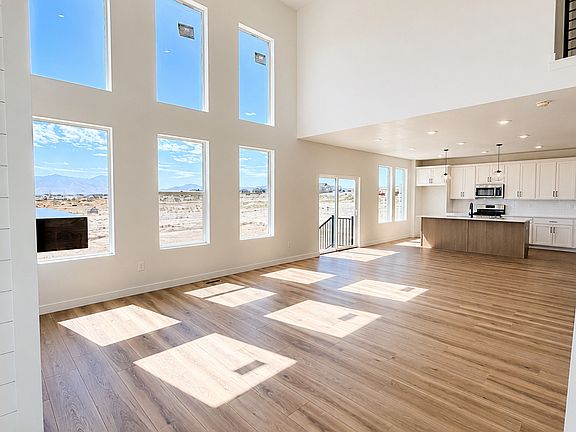 4th image of 487 S McBride Dr #1029