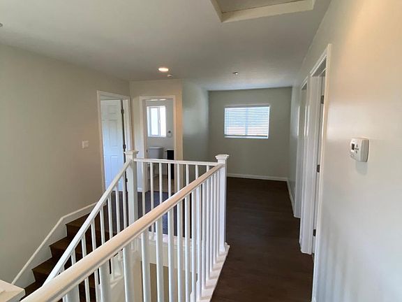 4th image of 1518 Arroyo Ave