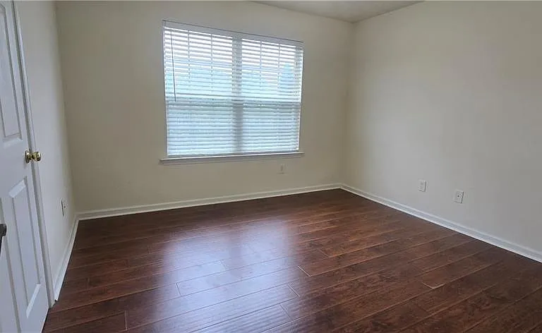 3811 Roxfield Dr — Photo 18