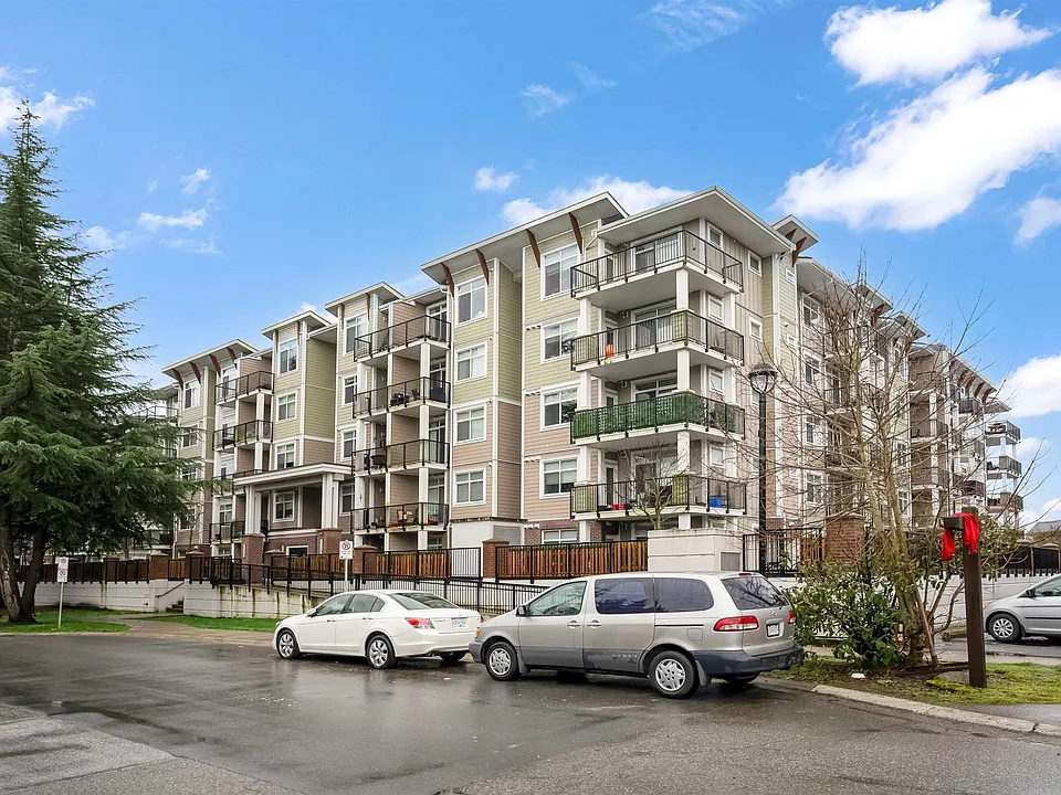 20686 Eastleigh Cres #107