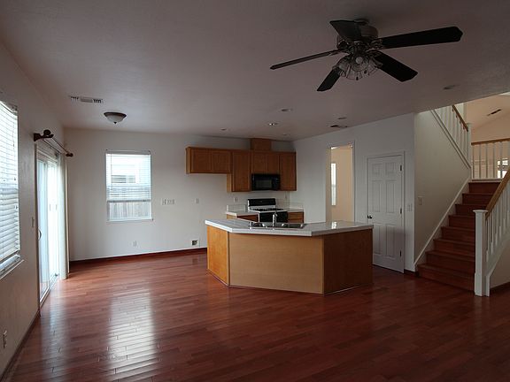 2nd image of 991 Countrywood Cir