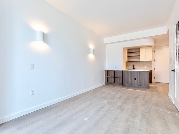 3rd image of 953 Dean St #213