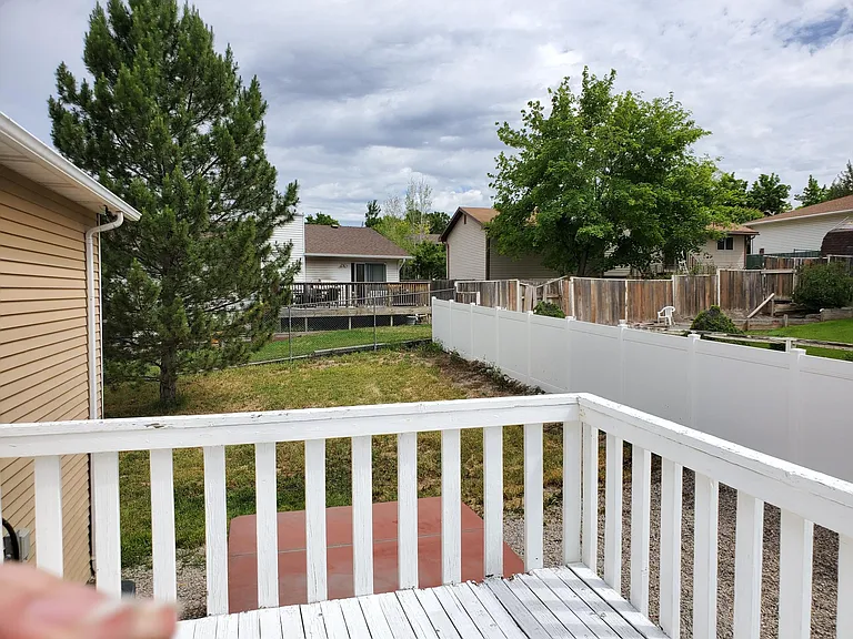 940 W Red Oaks Dr — Photo 31