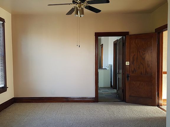 4th image of 881 N Richmond St #3