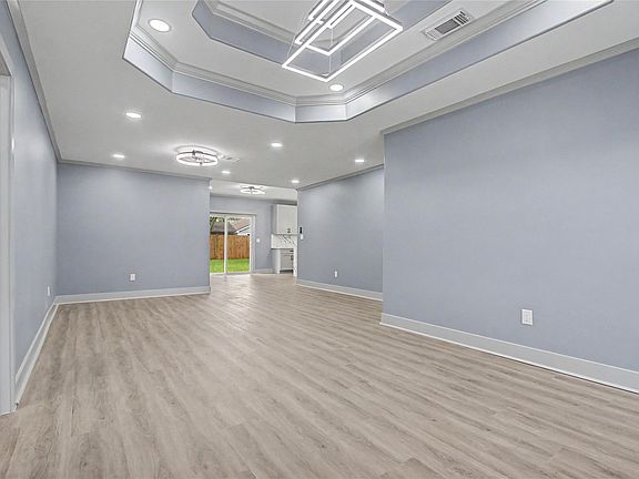 4th image of 4047 Juliet St