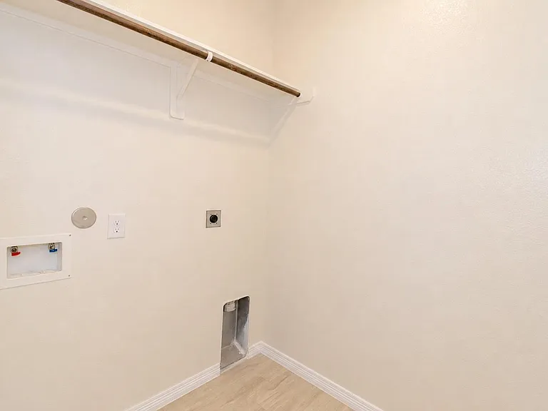 1019 Fresh Spring Rd — Photo 31