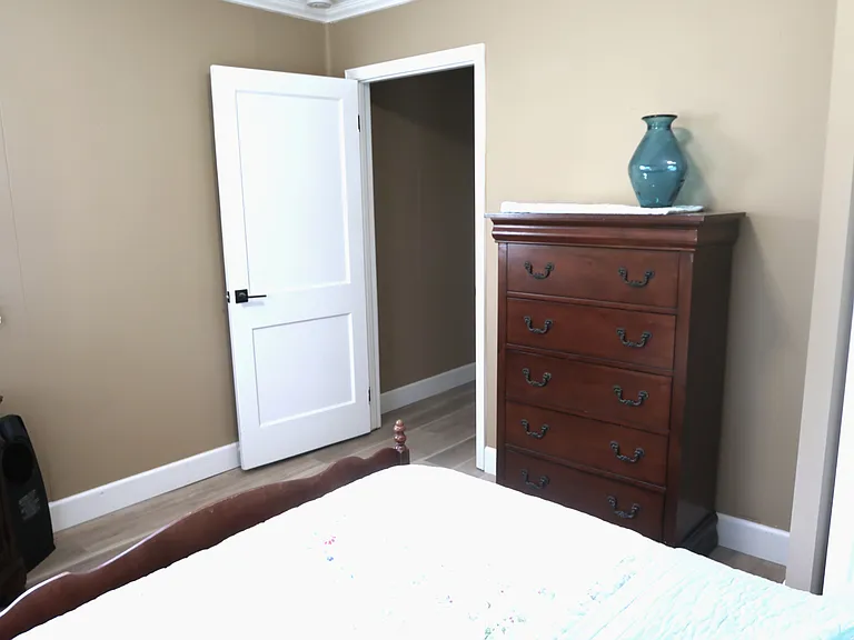 1725 Oak Park Dr — Photo 35
