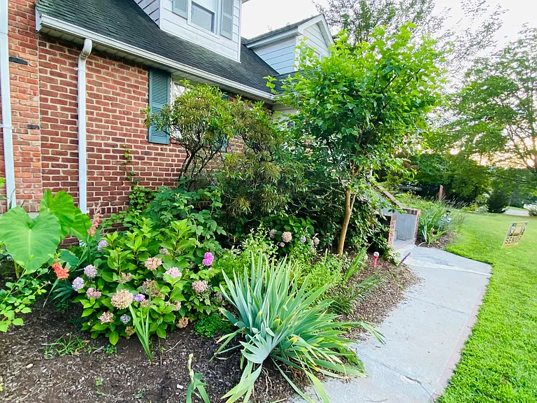 57 Congers Rd — Photo 8
