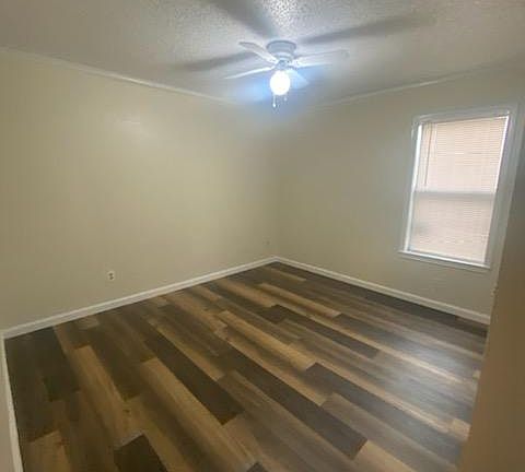 5th image of 1016 E Tucker St