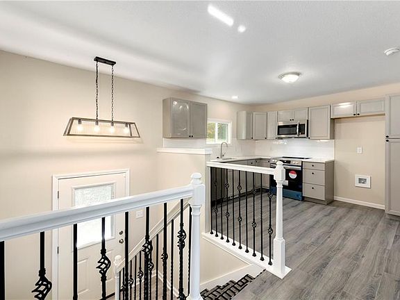 5th image of 104 Crestview Dr
