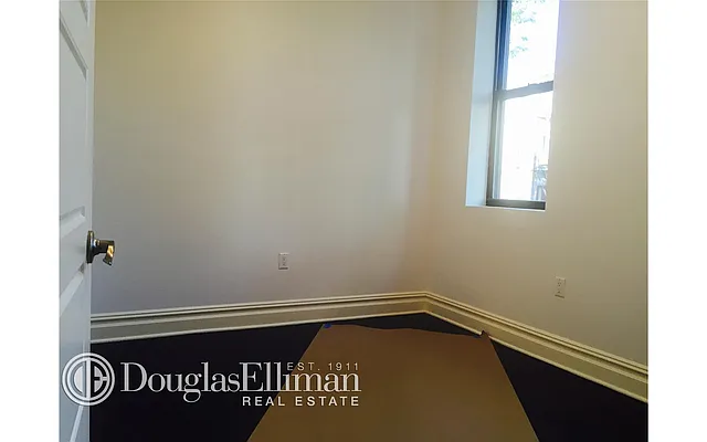 Rented by Douglas Elliman | media 16