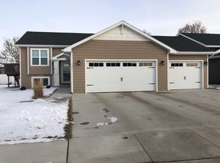 1311 Breckenridge Cir, Brookings, SD 57006