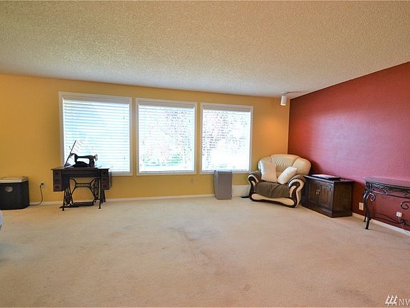 3rd image of 2905 SE Blairmont Dr