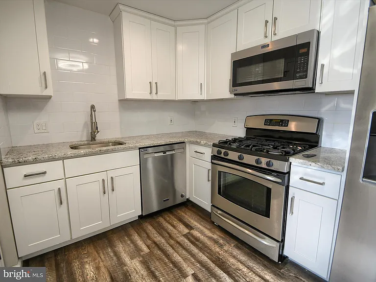 24 W Front St — Photo 9