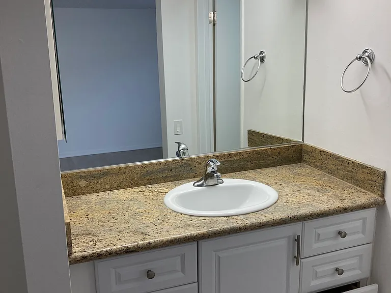 808 Fourth Street — Photo 13