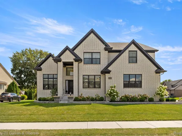 14079 Cobblestone Ct, Belleville, MI 48111