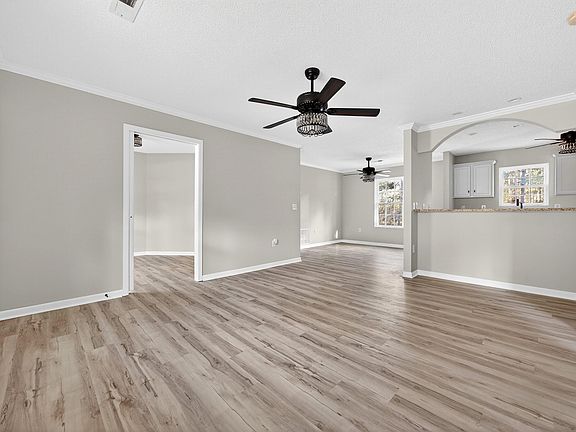 5th image of 337 Majority Rd