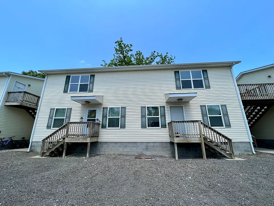45 Private Road 15 S #B