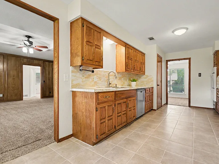 2313 Cliffside Dr — Photo 12