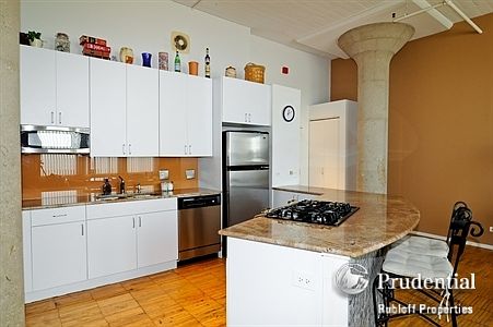 5th image of 728 W Jackson Blvd #B35