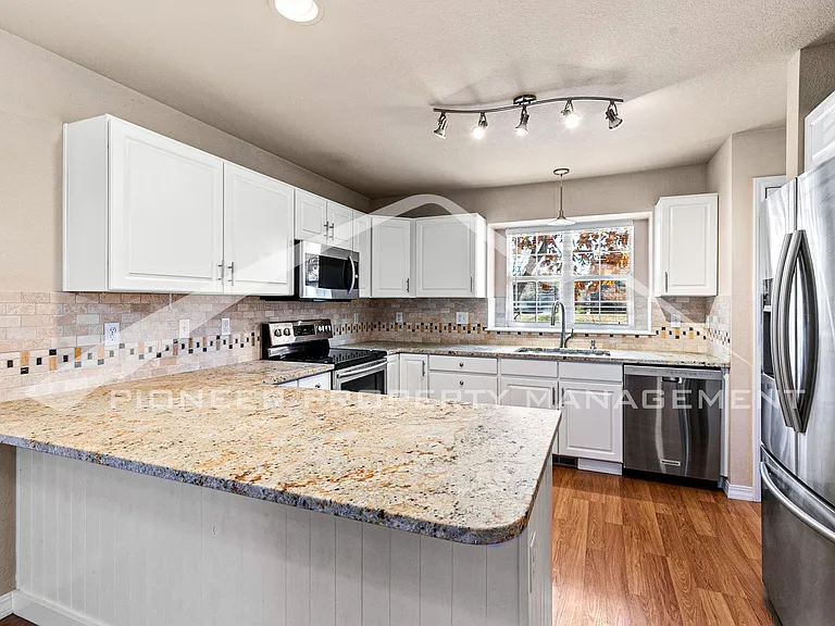 438 N Parkside Dr #A — Photo 8