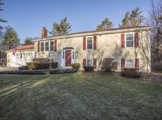 9 Howland Rd, Lakeville, MA 02347