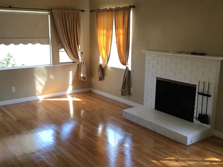 502 Lime St — Photo 11
