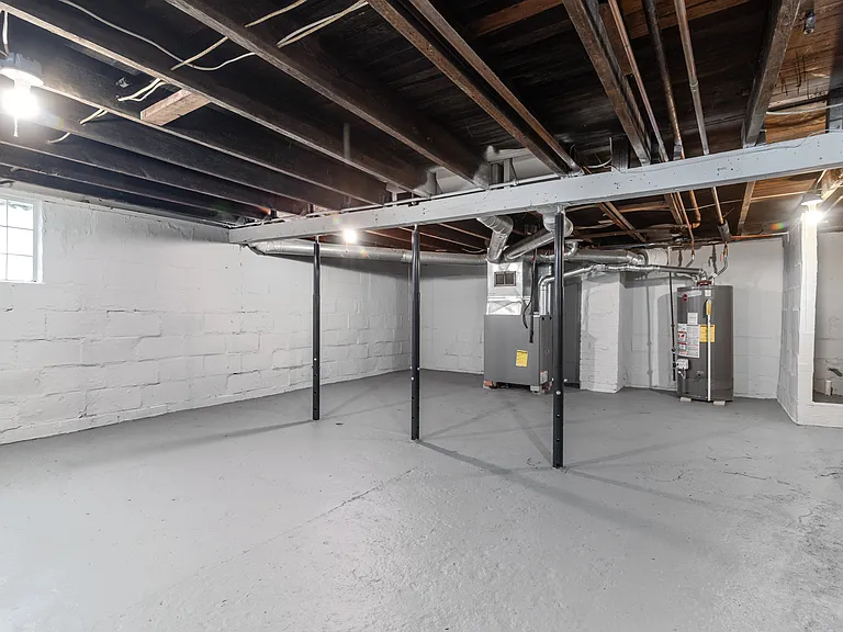 312 Upland Ave — Photo 14