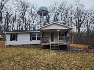 437 Thousand Oaks Dr, Shady Spring, WV 25918