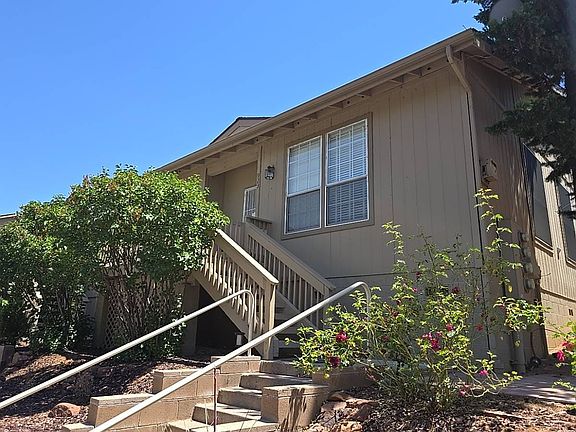 2nd image of 923 W Madera Ln